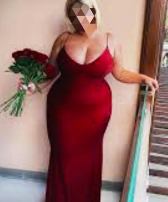 Страстная блондинка с шикарной фигурой ждет именно тебя для незабываемых встреч. Позволь мне исполнить твои самые смелые фантазии. Обещаю, будешь доволен! 10822, 46 лет